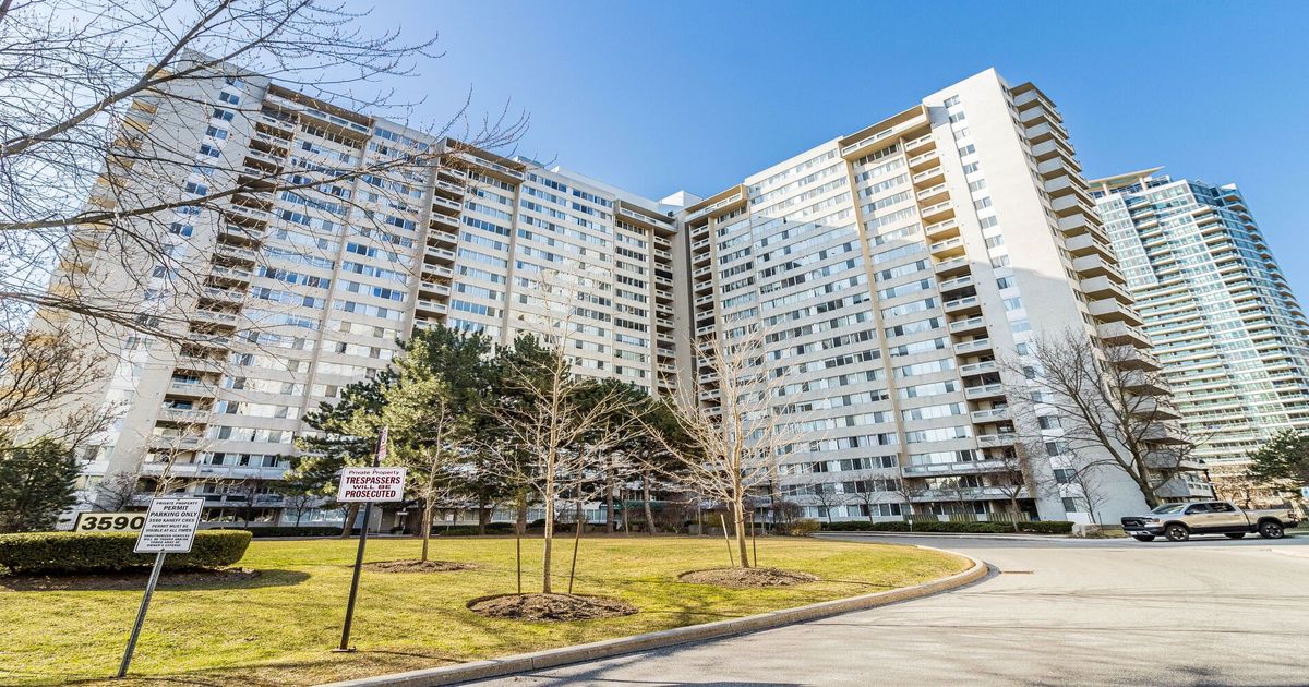 3590 Kaneff Crescent Mississauga