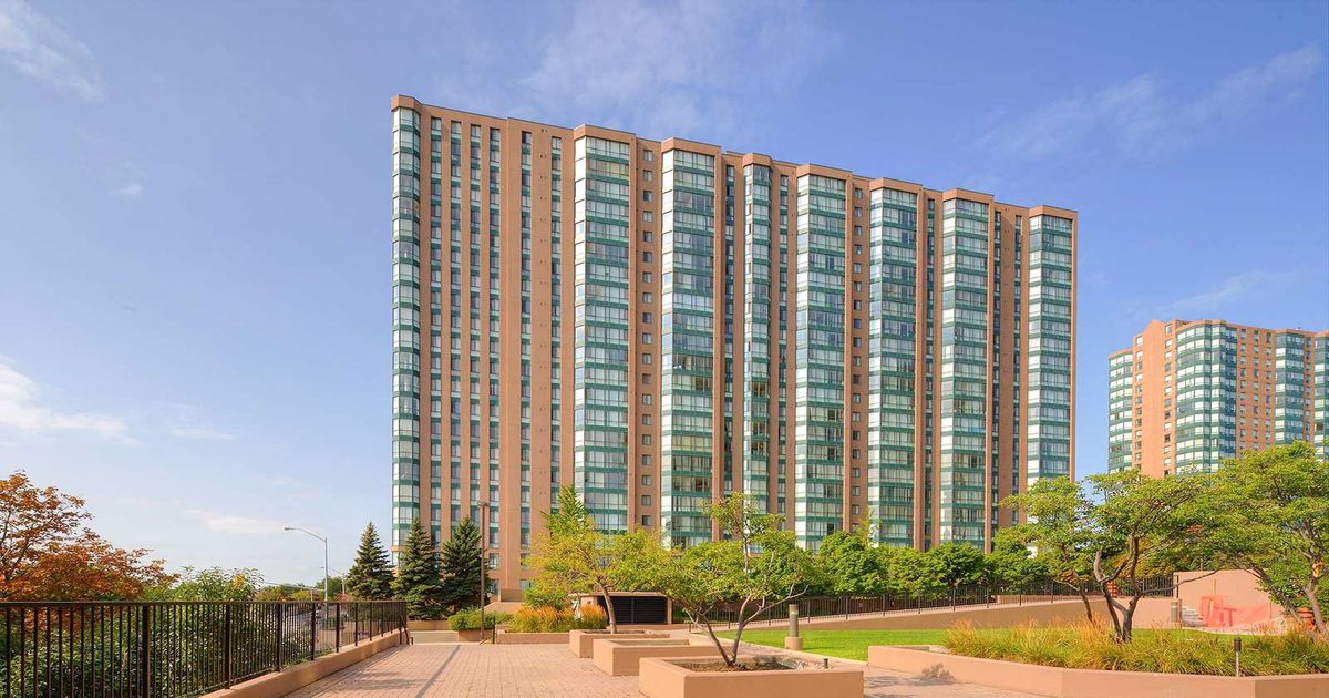 145 Hillcrest Avenue Mississauga