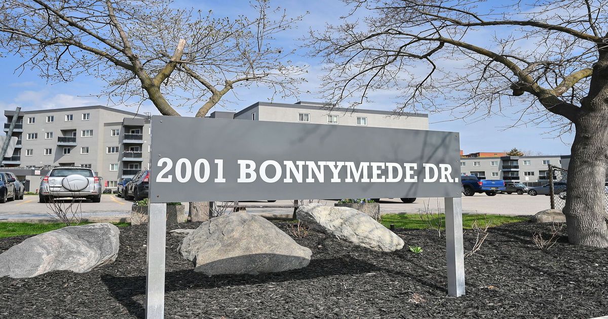 2001 Bonnymede Drive Mississauga
