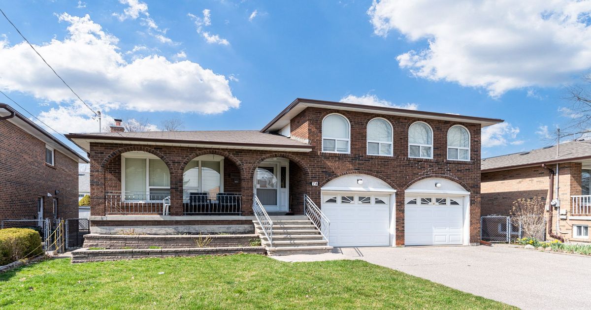 74 WHITFIELD Avenue Toronto