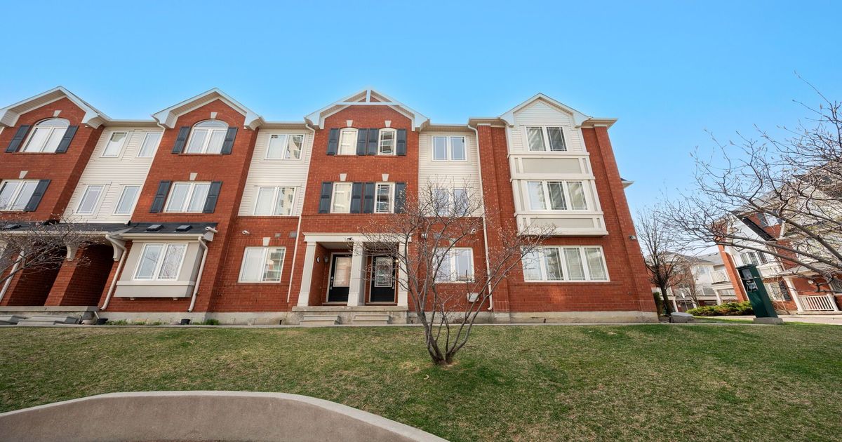 50 Hillcrest Avenue Brampton