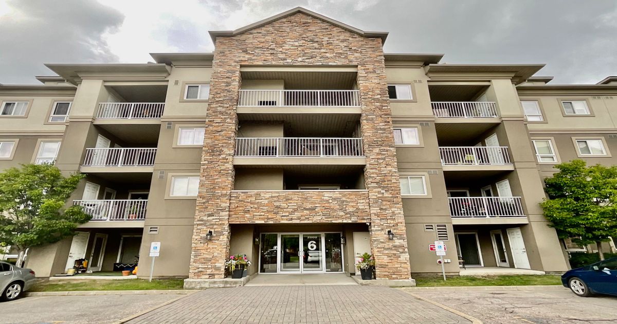 6 Dayspring Circle Brampton