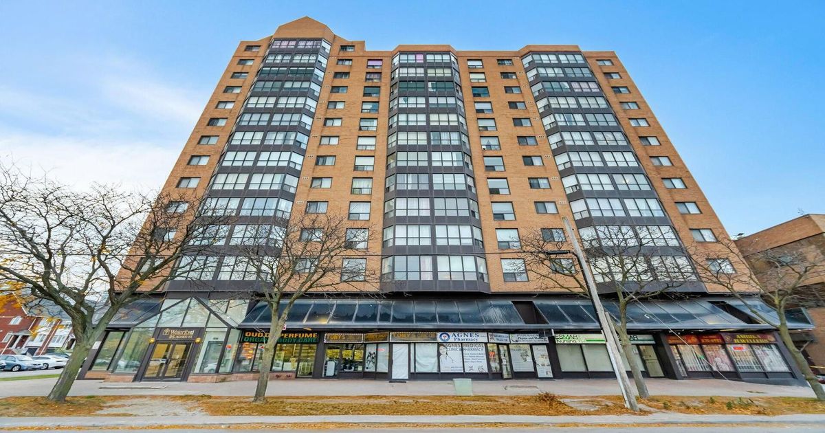 25 Agnes Street Mississauga