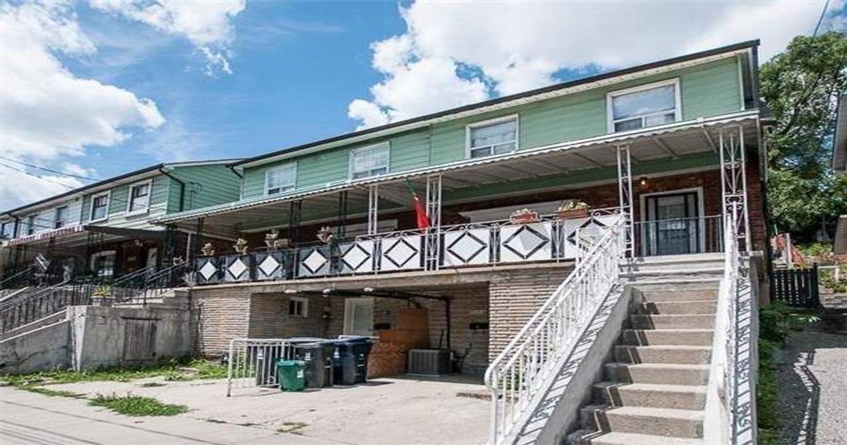1514 Davenport Road Toronto