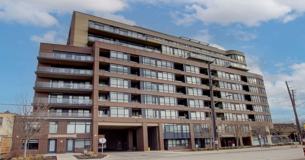 11 Superior Avenue Toronto