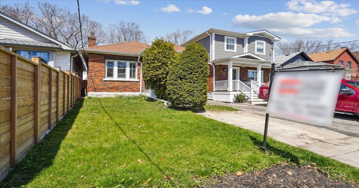 26 Elma Street Toronto