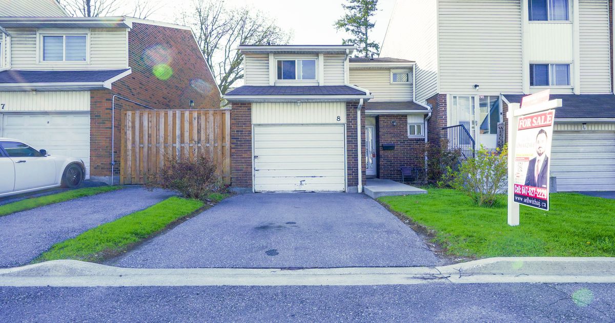 8 Sandringham Court Brampton