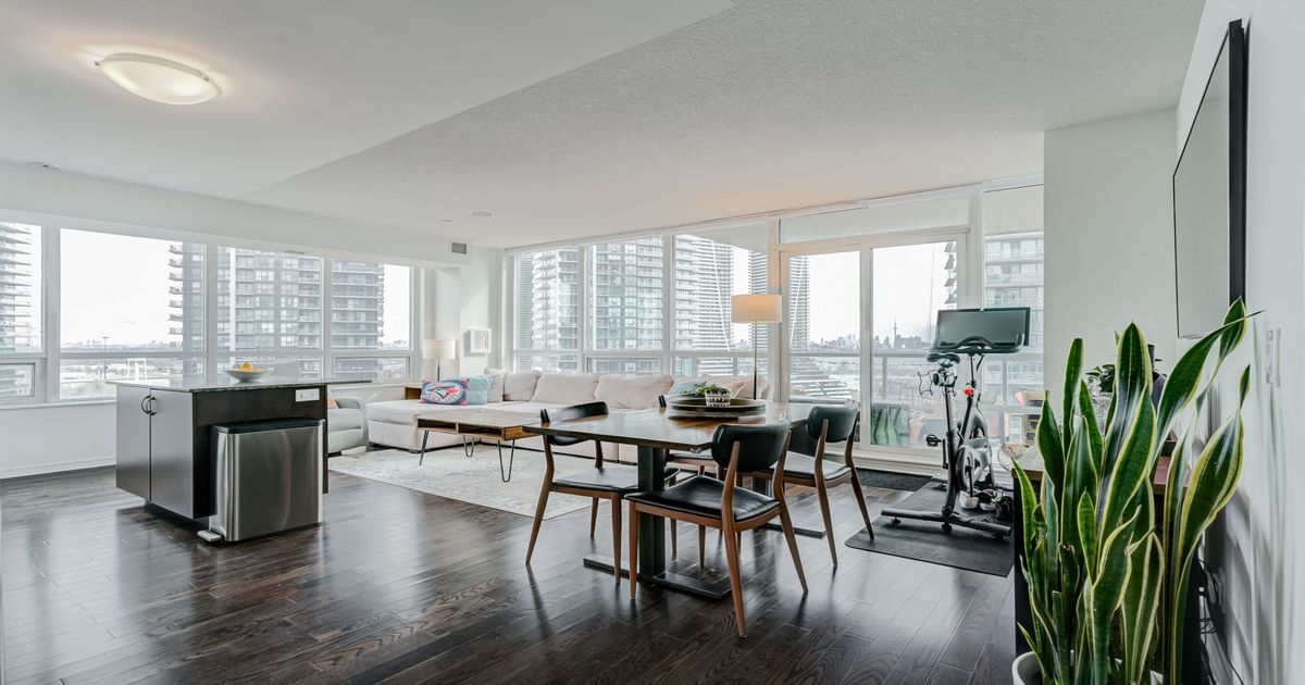 15 Legion Road Toronto