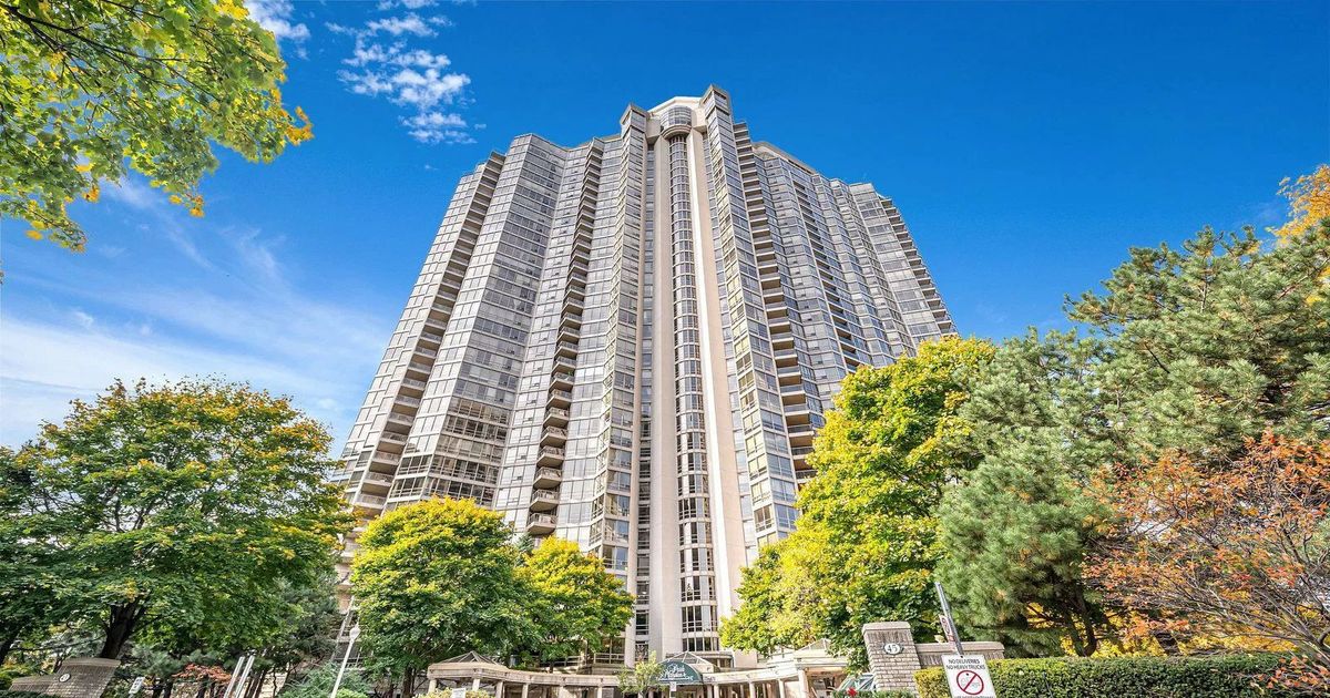 45 Kingsbridge Garden Circle Mississauga