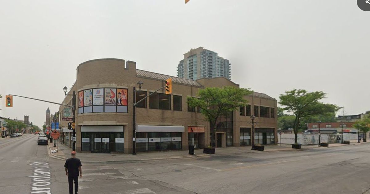 1 Nelson Street W Brampton