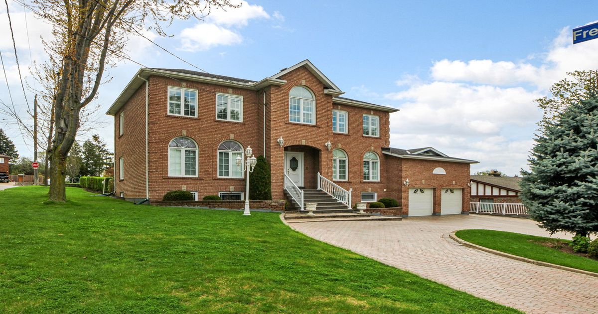 10 Freeman Road Toronto