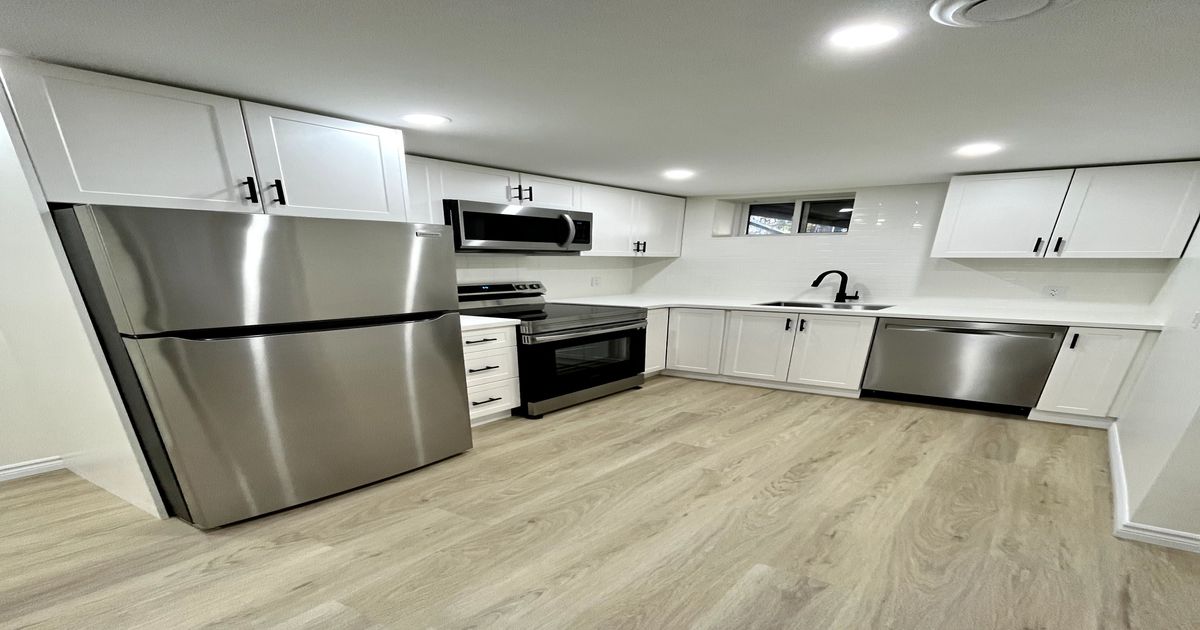 404 Glen Park Avenue Toronto