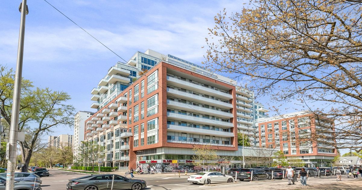 1830 Bloor Street W Toronto
