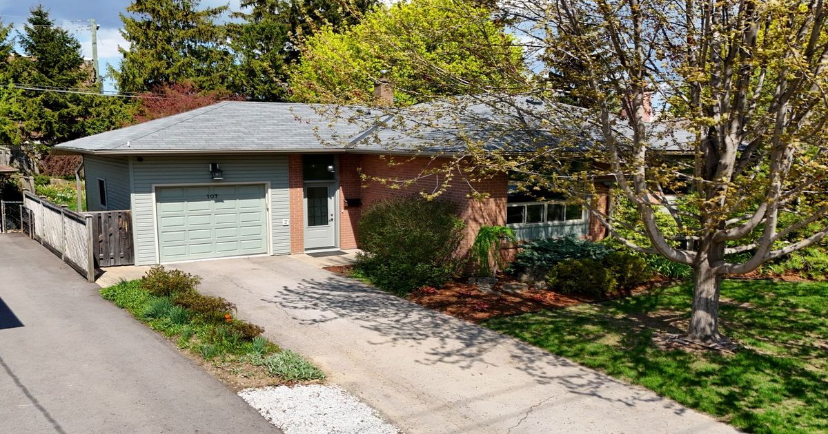 107 Prince Charles Drive Halton Hills