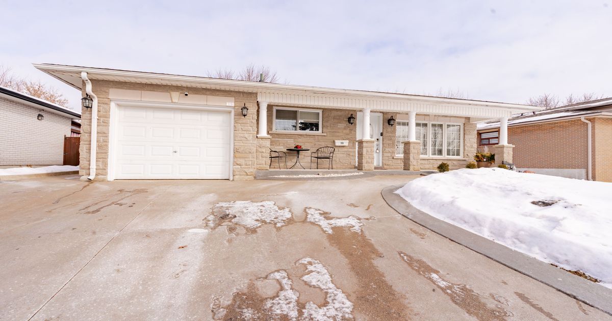 15 Castlemore Drive Brampton
