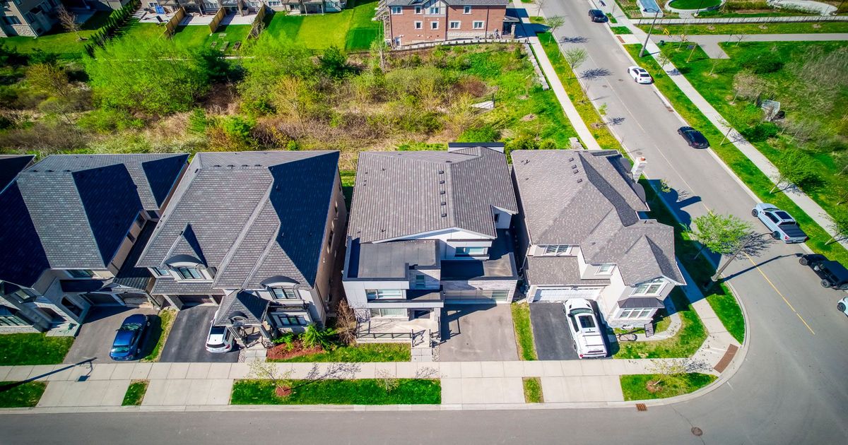 3186 Hines Drive Oakville
