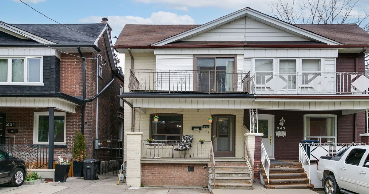 249 Bartlett Avenue Toronto