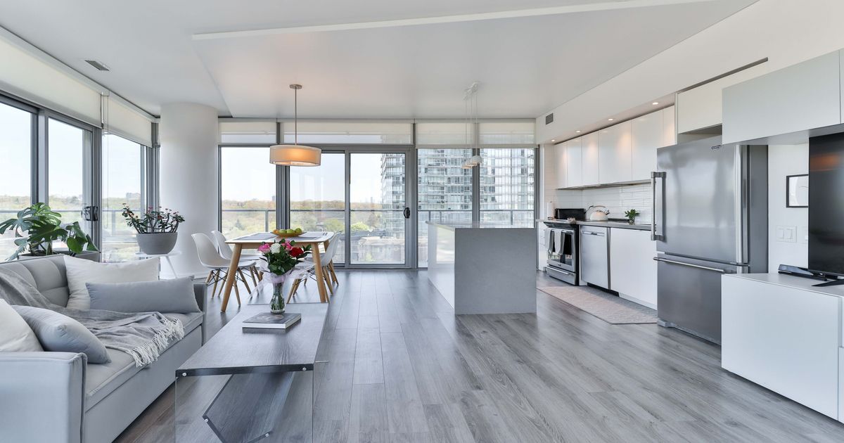 103 The Queensway N/A Toronto