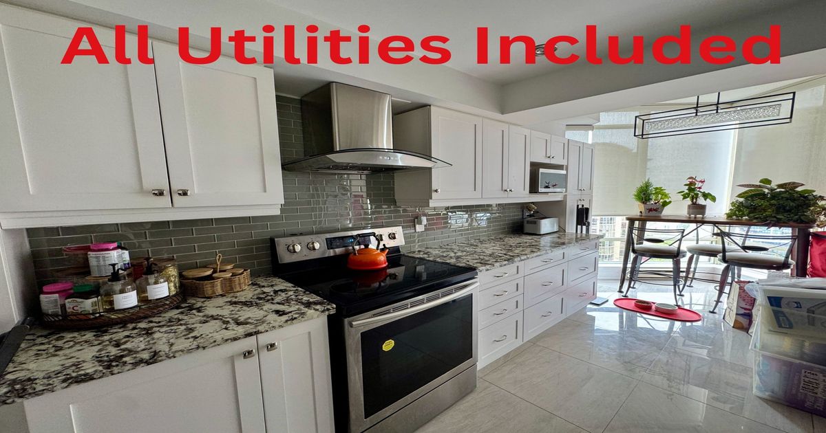 45 Kingsbridge Garden Circle Mississauga