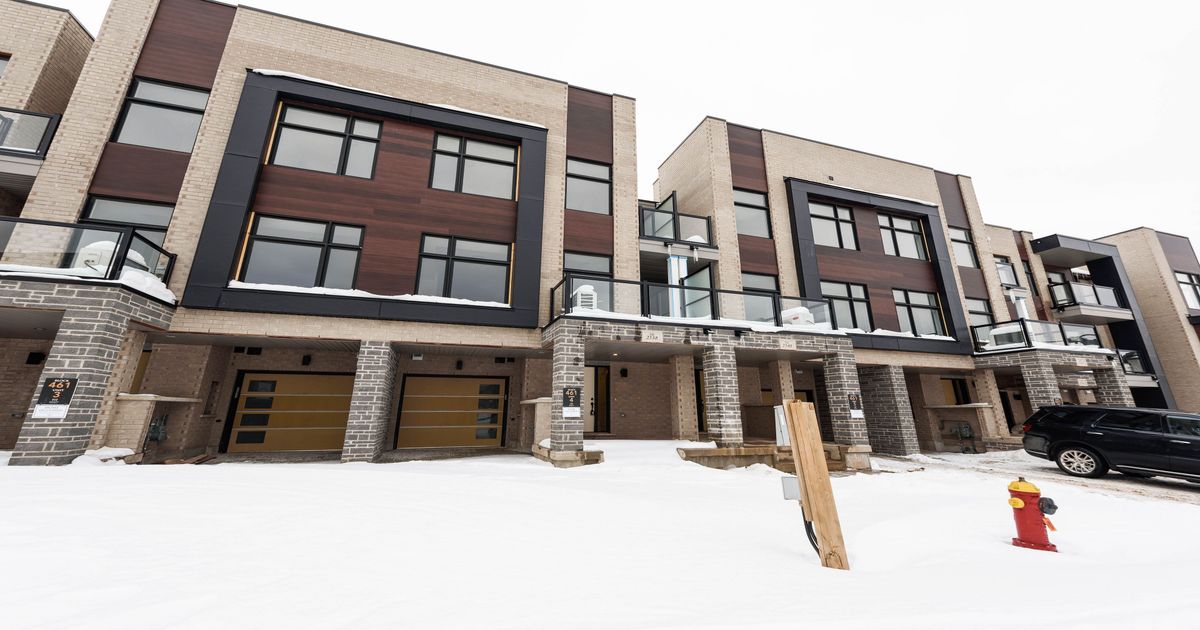 2538 Littlefield Crescent Oakville