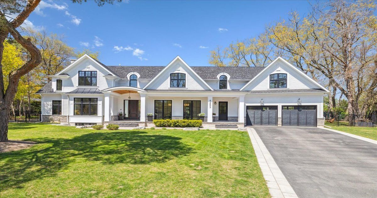 1253 Crawford Court Oakville
