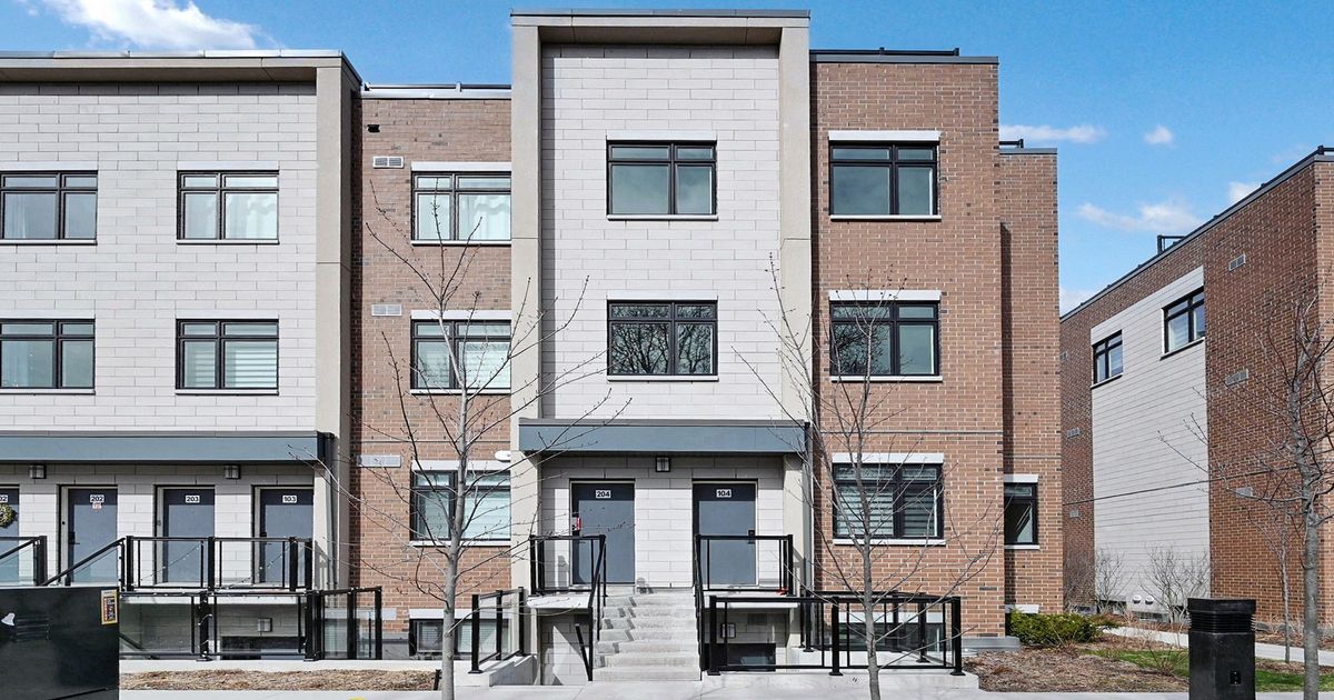 1115 Douglas McCurdy Comm Street Mississauga