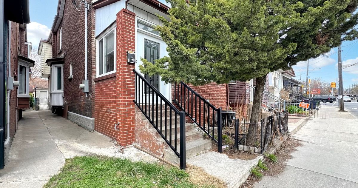 1040 Ossington Avenue Toronto