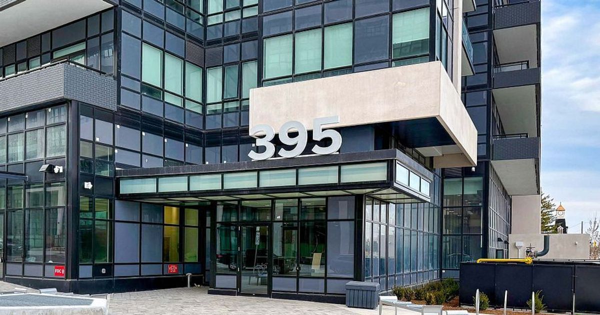 395 Dundas Street W Oakville