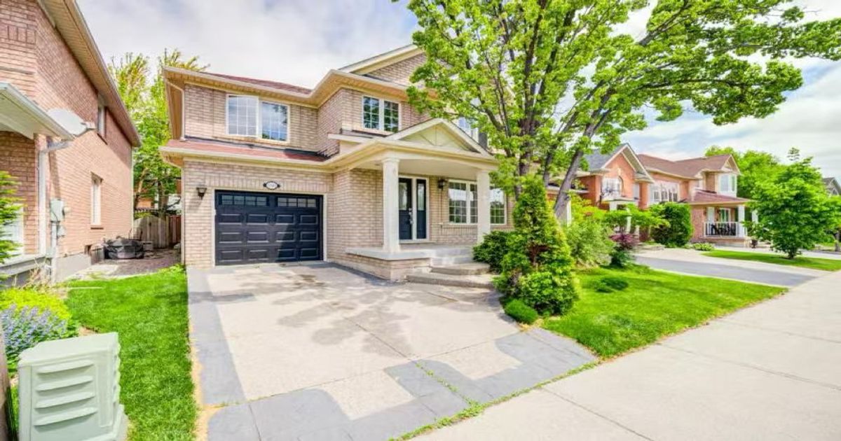 2293 Oakhaven Drive Oakville