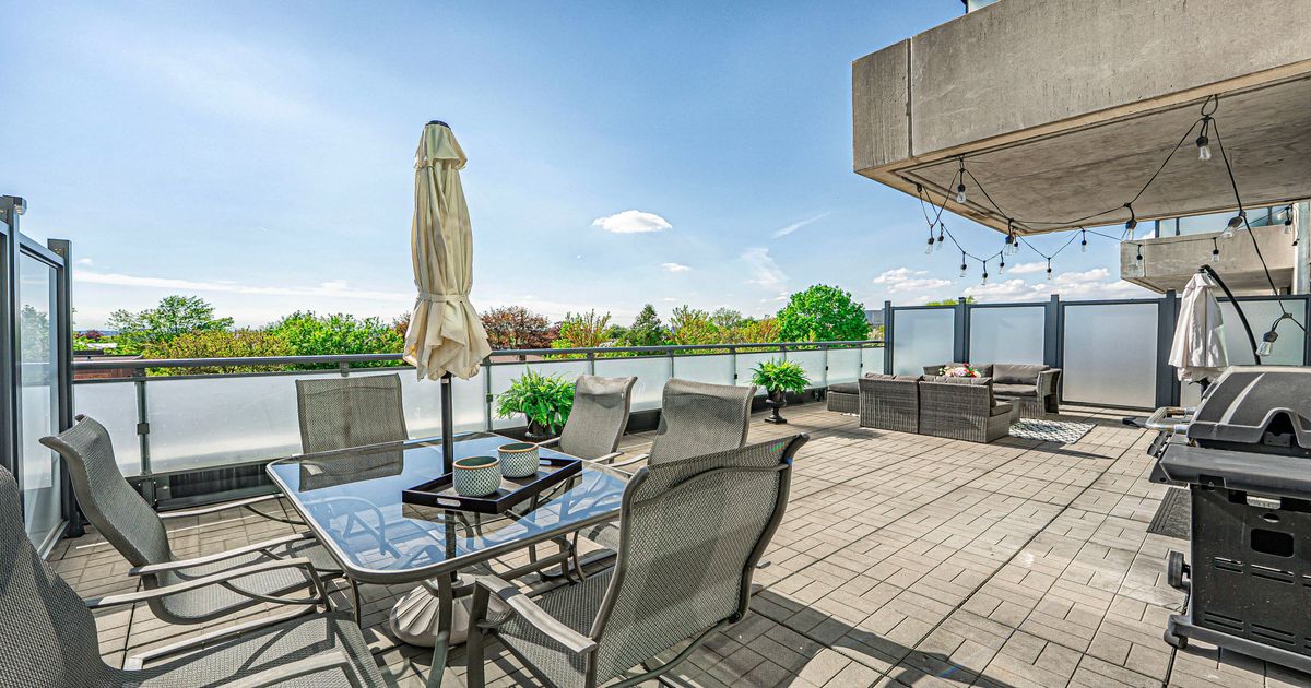 2522 Keele Street Toronto