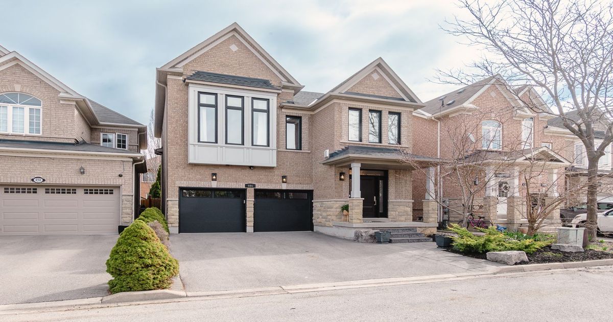 446 Black Drive Milton