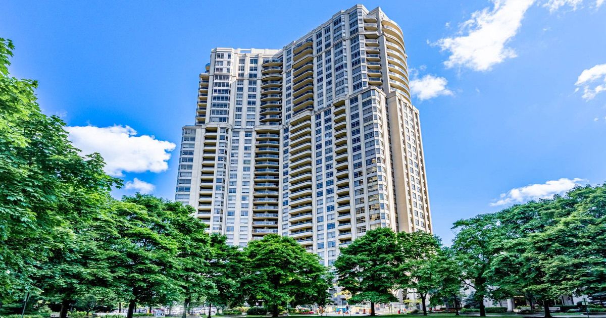 35 Kingsbridge Garden Circle Mississauga