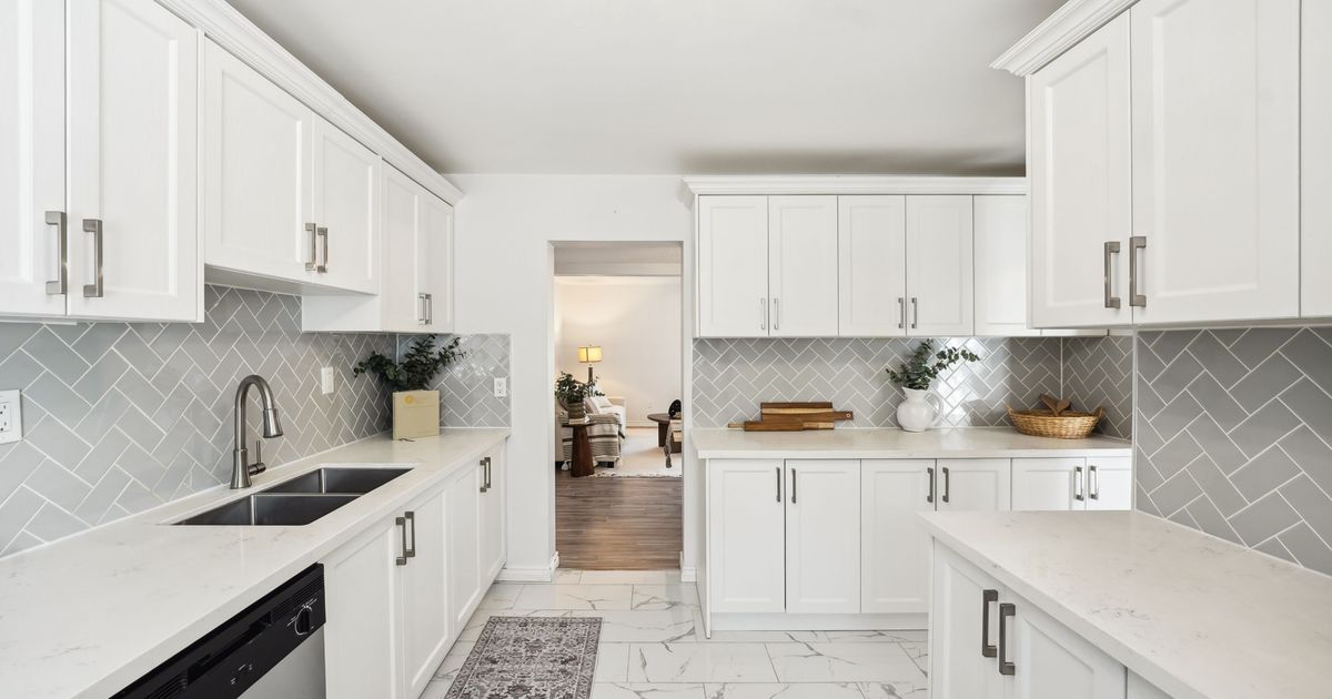 6855 Glen Erin Drive Mississauga