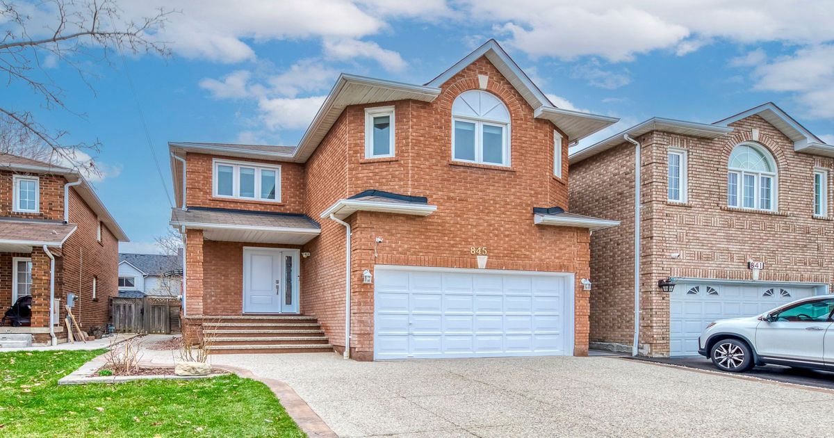 845 Winterton Way Mississauga