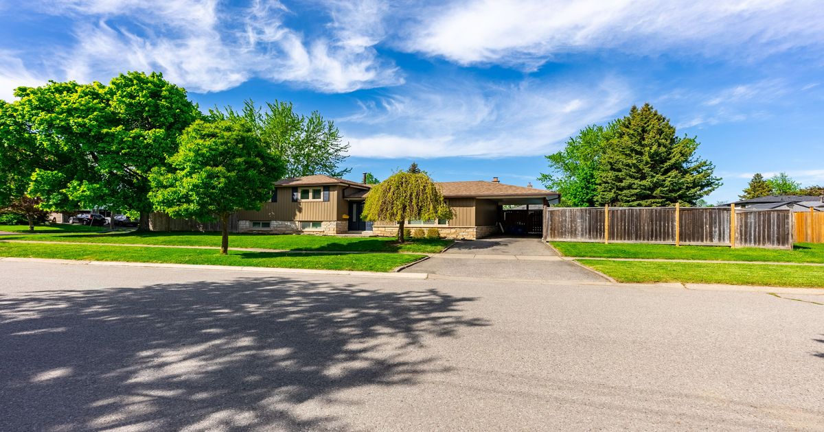 23 Marilyn Crescent Halton Hills