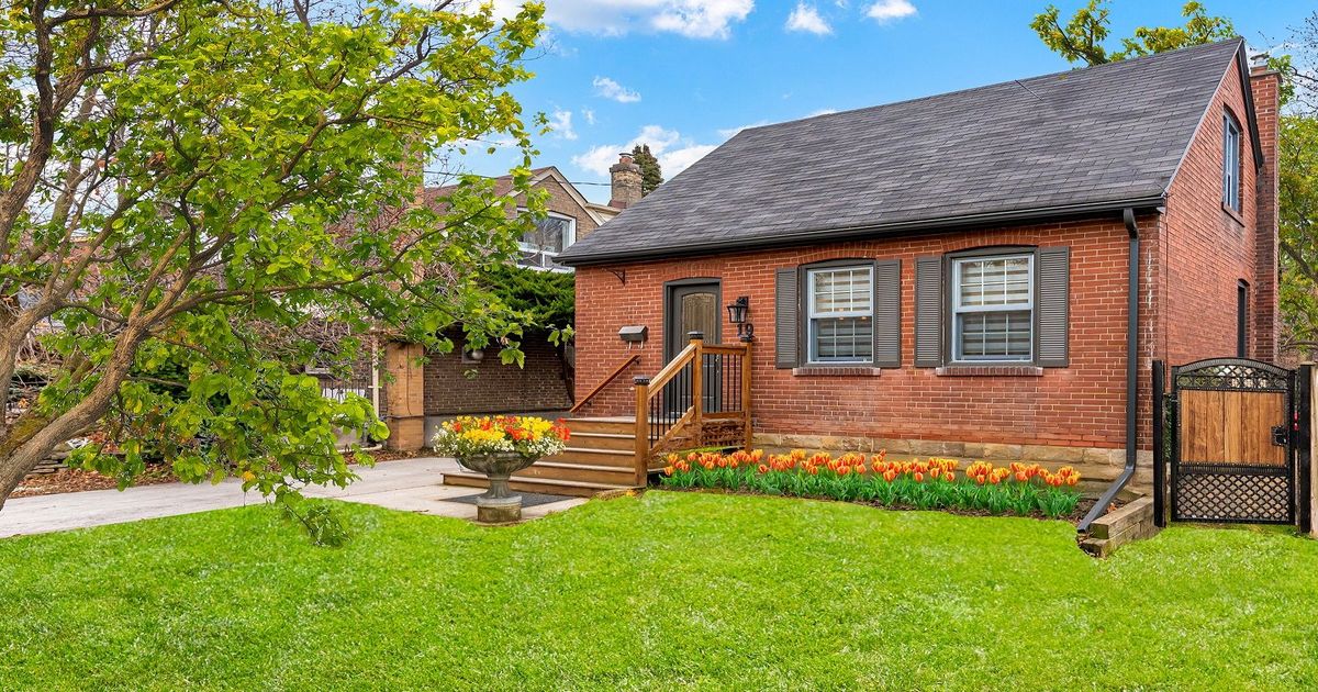 19 Albani Street Toronto