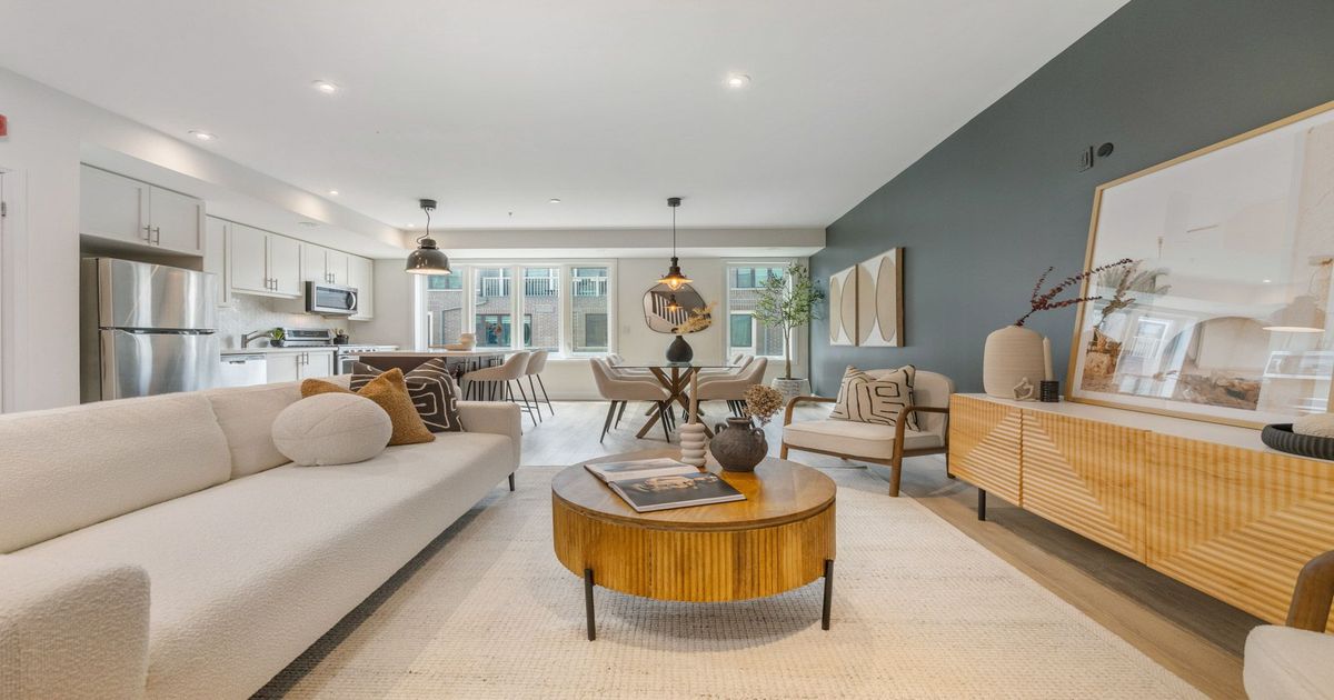85 Eastwood Park Gardens Toronto