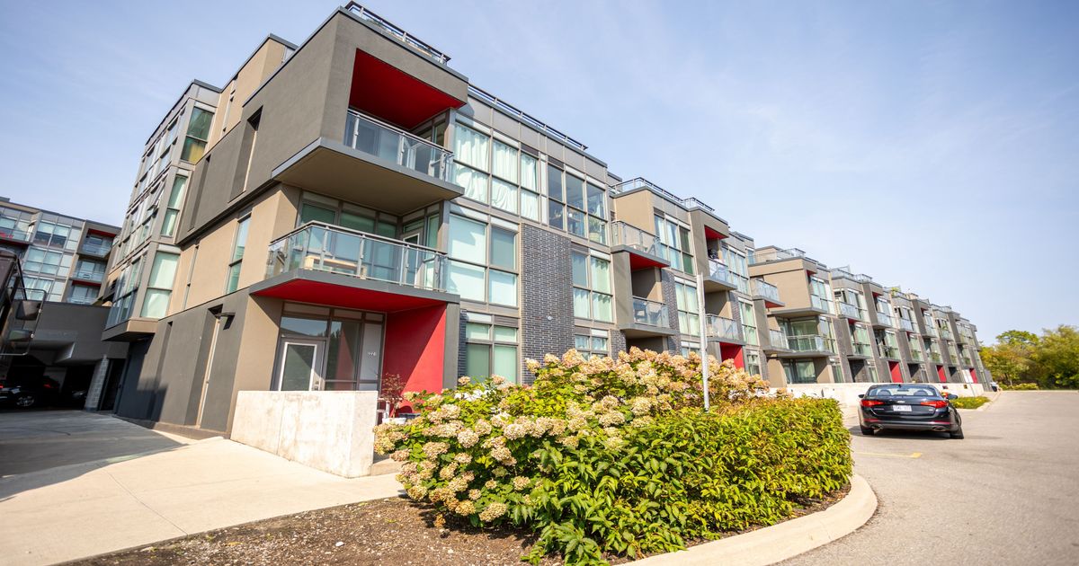 5260 Dundas Street Burlington