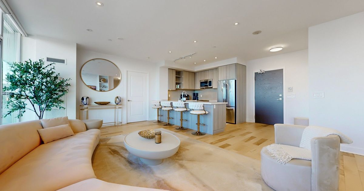 33 Shore Breeze Drive Toronto
