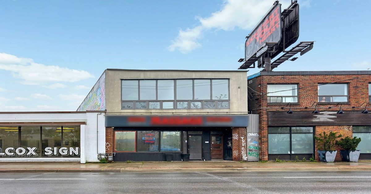 3631 Dundas Street W Toronto