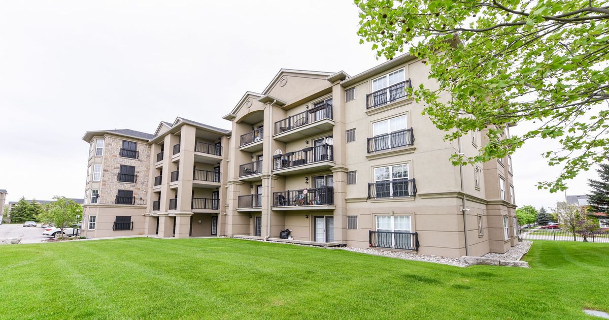 1471 Maple Avenue Milton