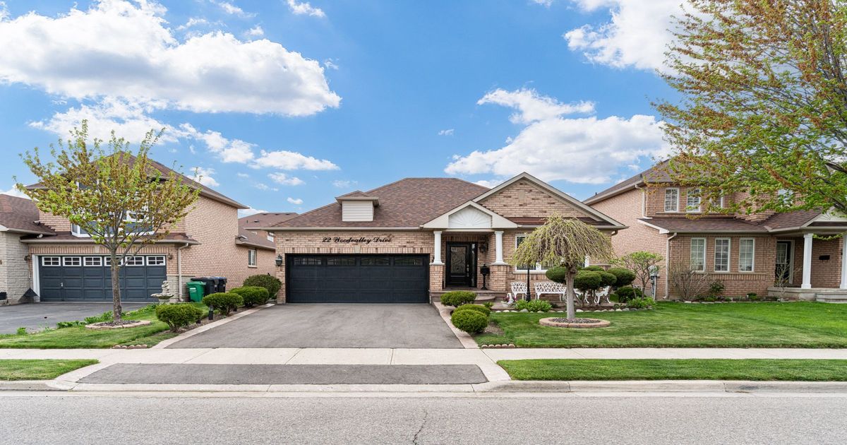22 WOODVALLEY Drive Brampton