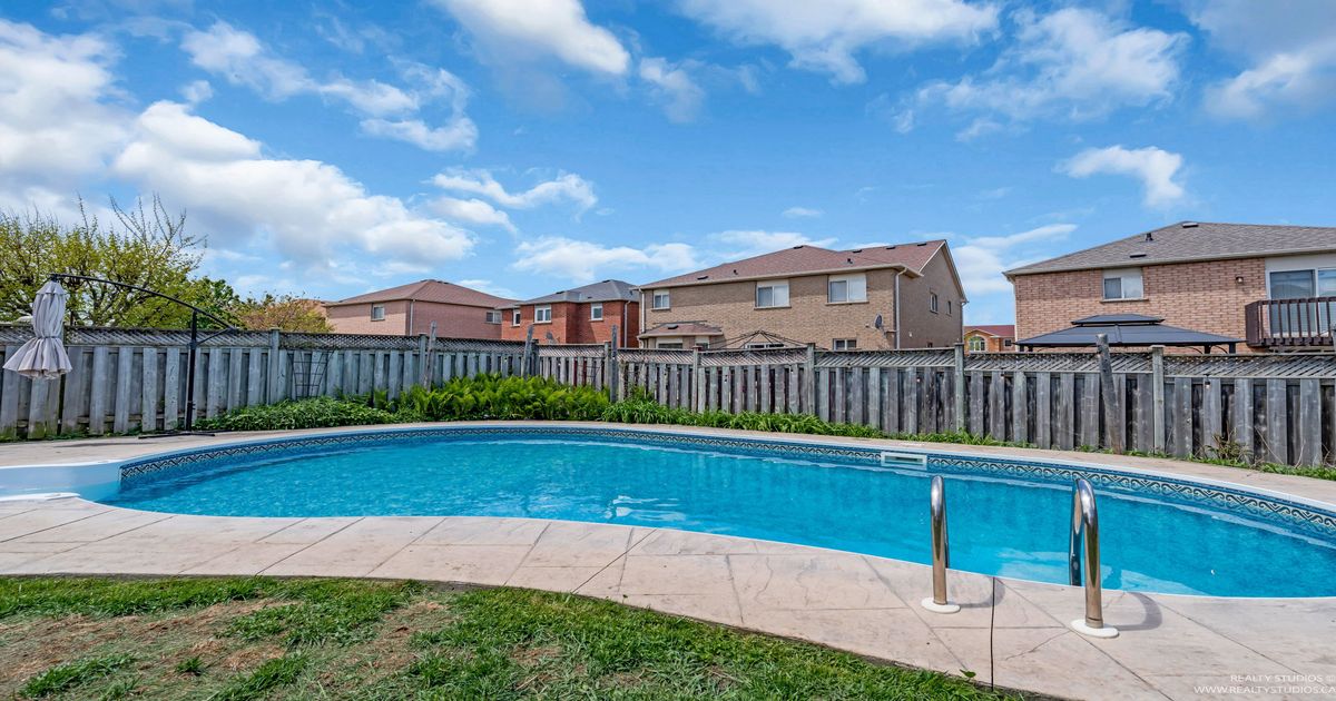 52 Melissa Court Brampton