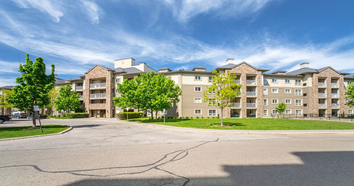 8 Dayspring Circle Brampton