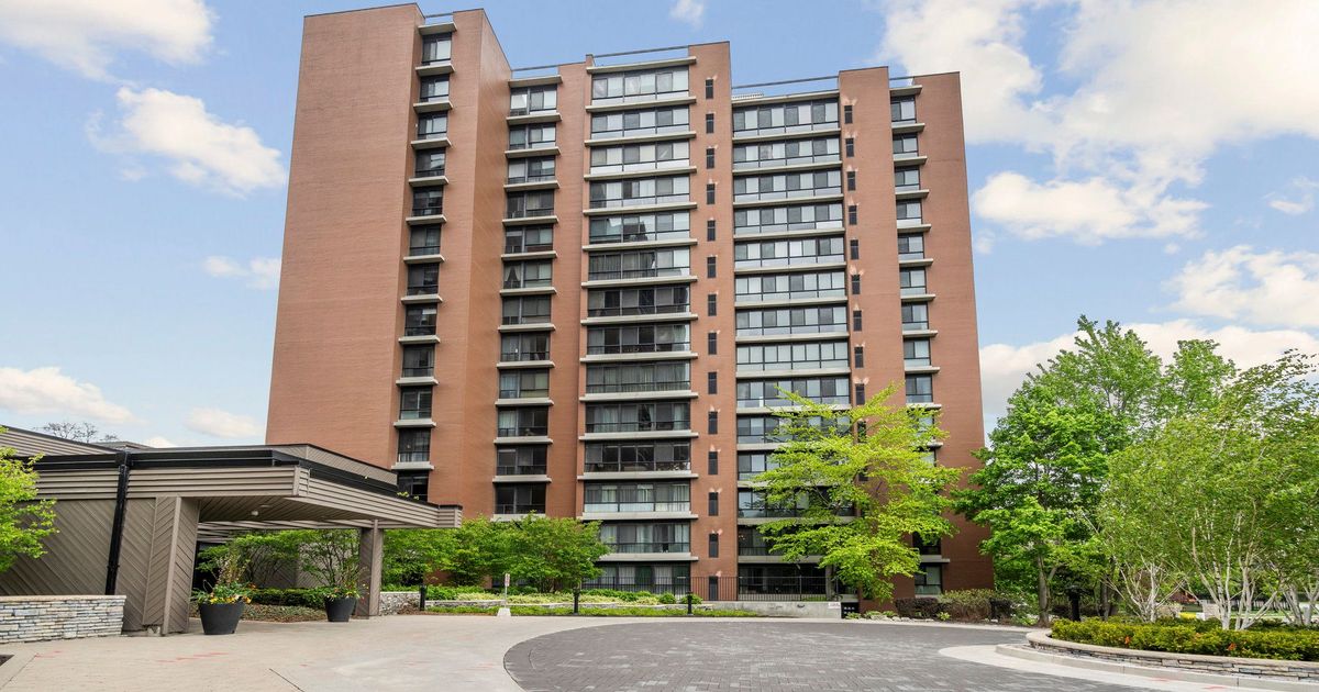 1400 Dixie Road Mississauga