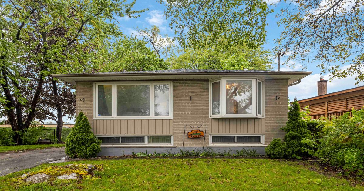 21 Caulfield Road Toronto