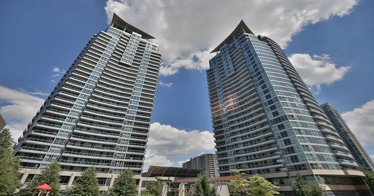 33 Elm Drive Mississauga