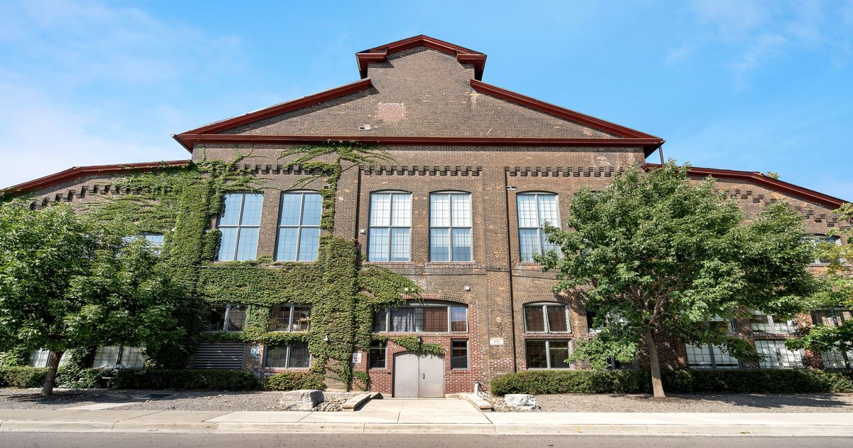 1100 Lansdowne Avenue Toronto