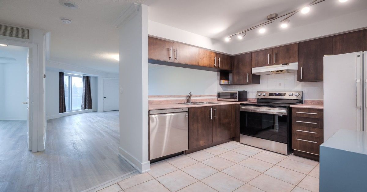 190 Manitoba Street Toronto