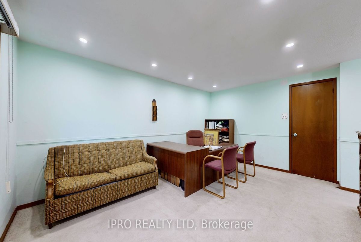 img-gallery